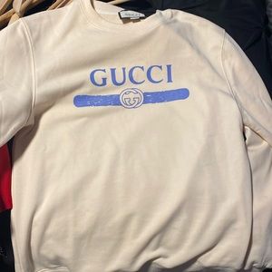 Light yellow crew neck sweater